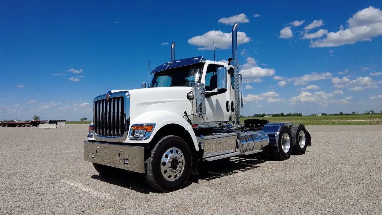 2022 International HX 520