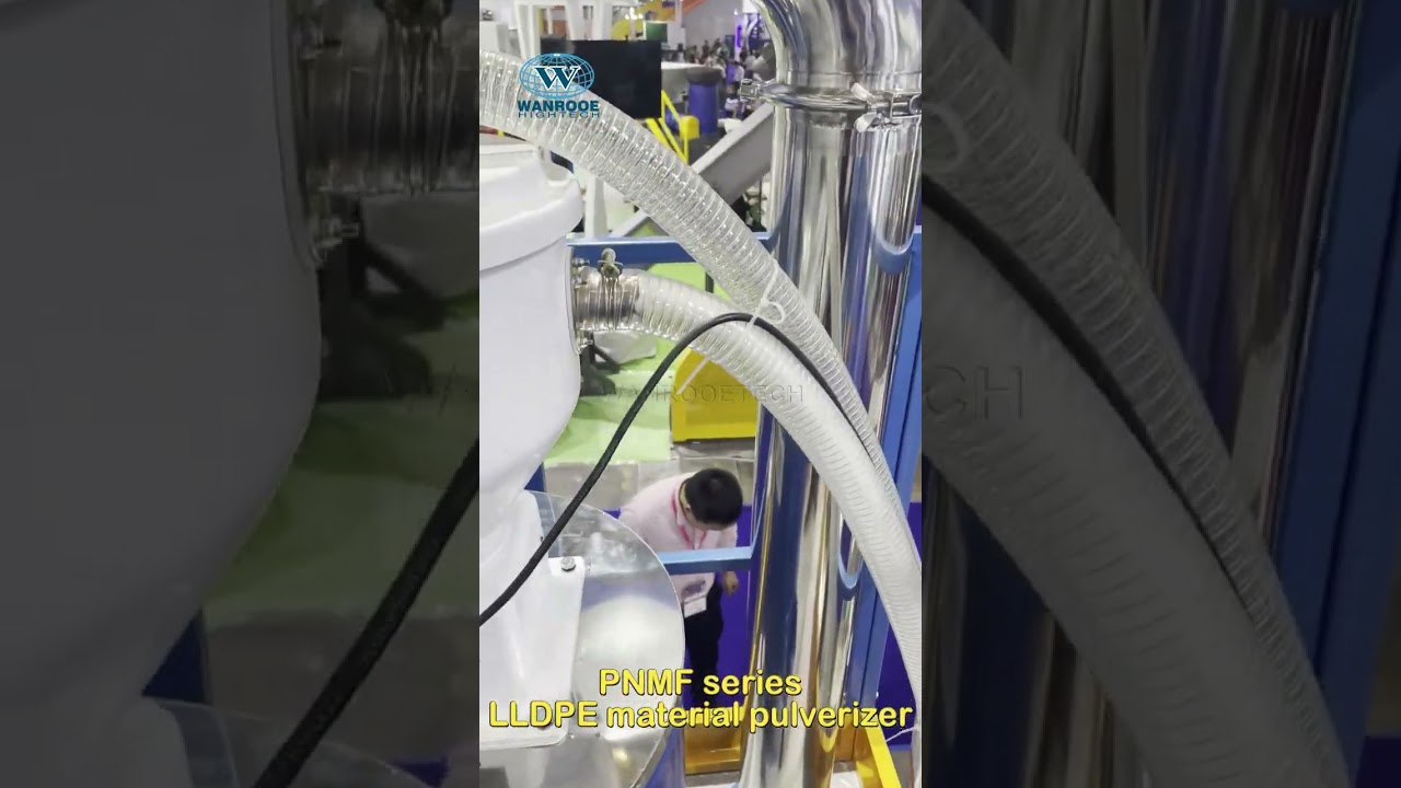 Large Capacity New Style Plastic Pulverizer Machine Grinder Machine Test at the Chinaplas Exhibition