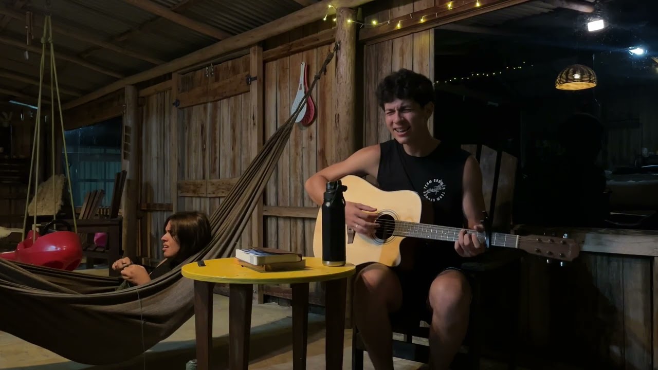 pegamos o violão de madrugada e começamos a cantar (sessão de adoração)