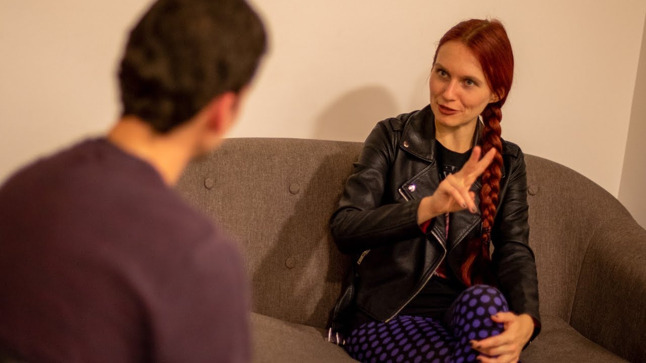 Interview with Fabienne Erni - Eluveitie / Illumishade (19/11/2022) | french subtitles