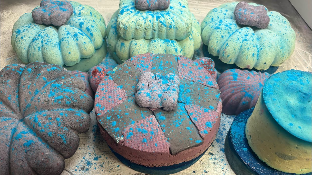 Check me out : Crunchy, Crumbly & soft 💙💚💜. 