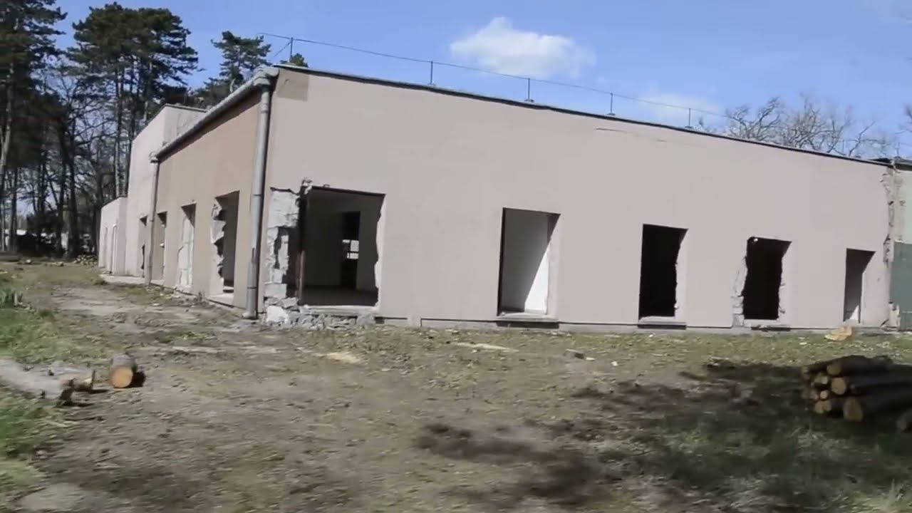 Tapolca - Harckocsizó Laktanya - 2015.