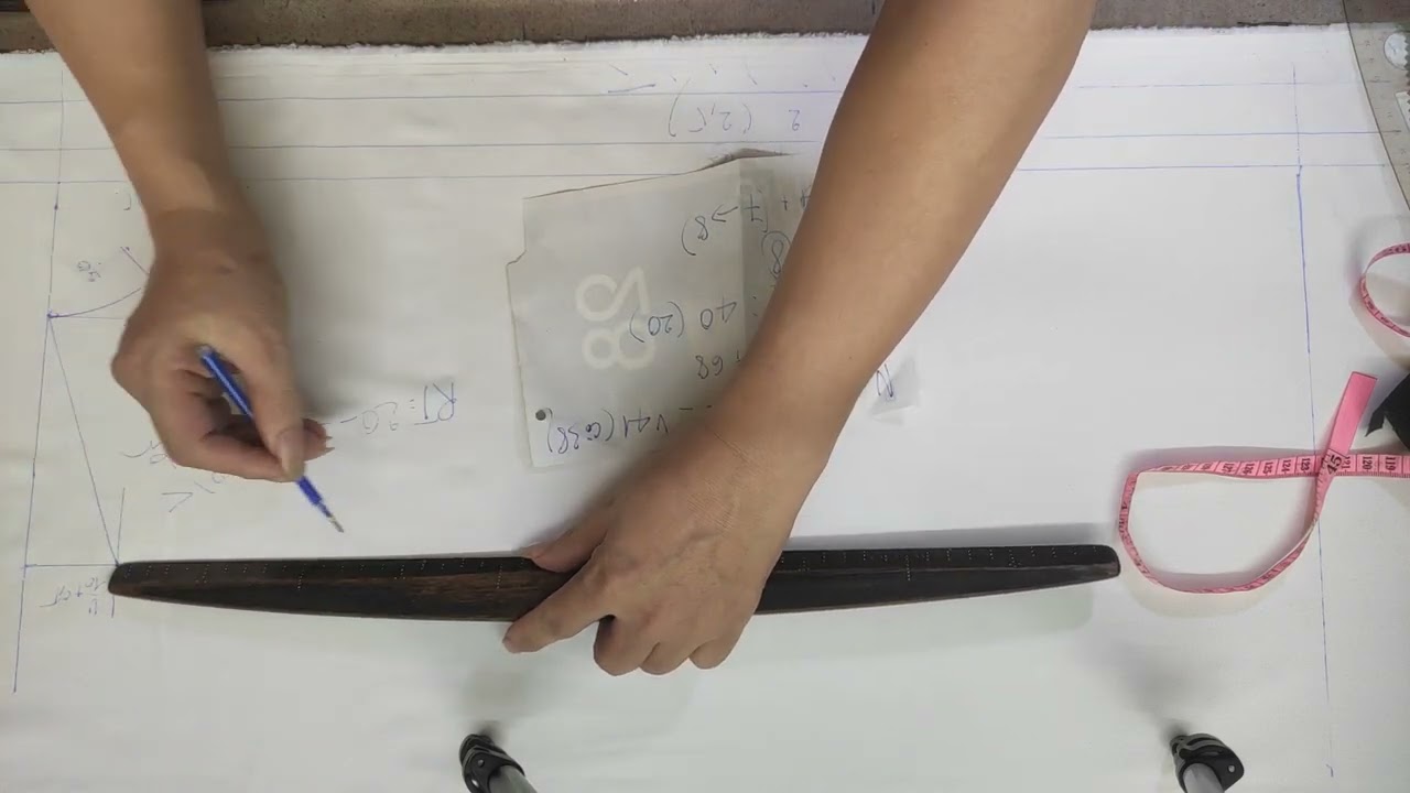 Bài 153 : Cắt thực tế áo sơ mi nữ ( dáng xuông) cổ cơ bản