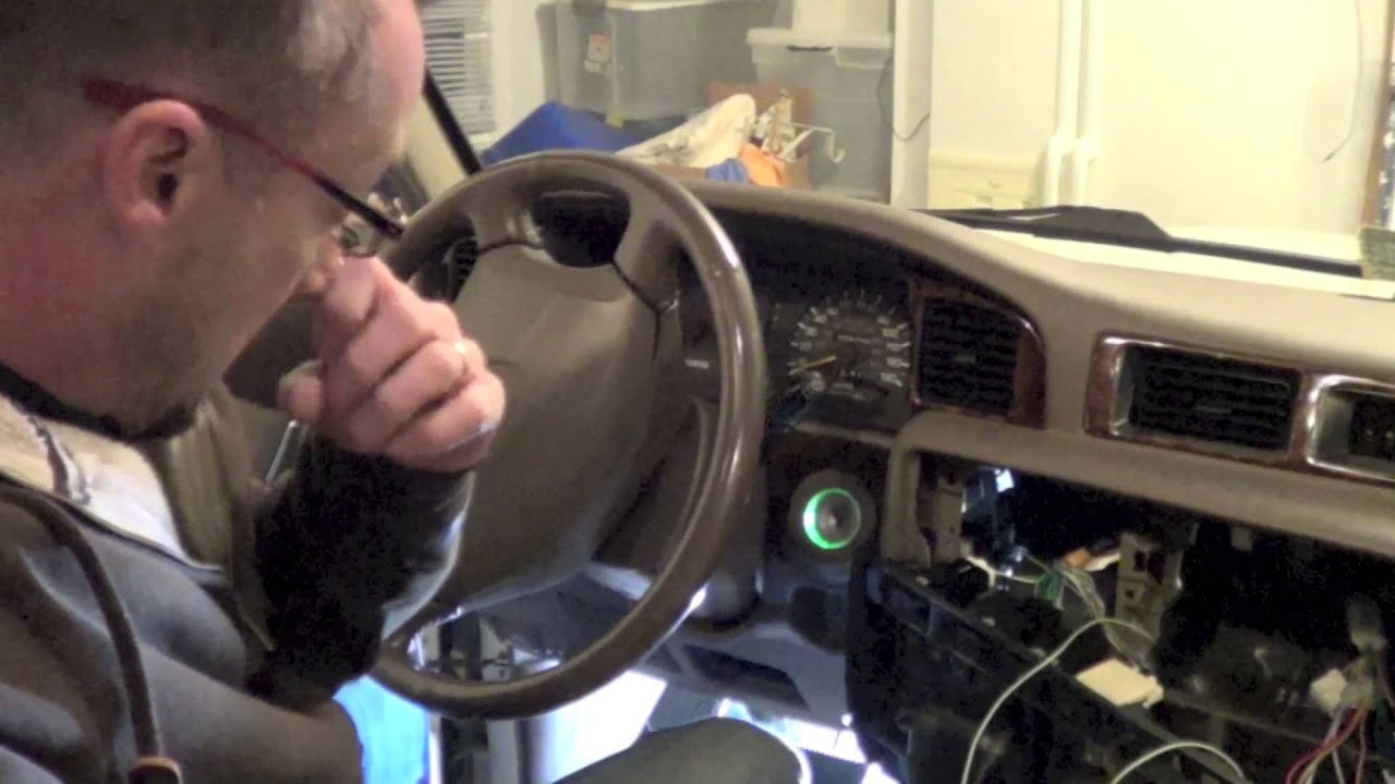 Part 2 - Stereo Swap out 80S Land Cruiser