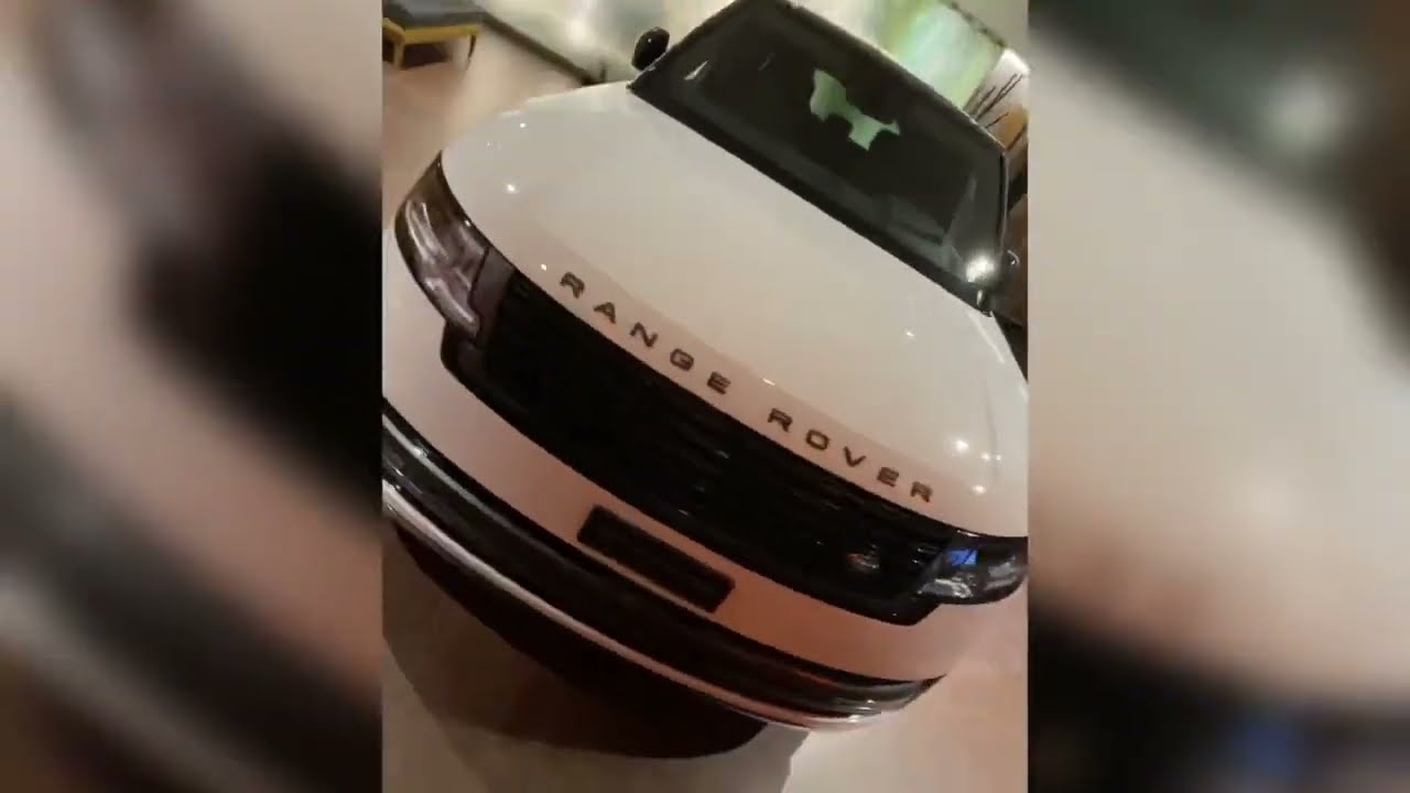 Brandneue LAND ROVER Range Rover P400 I6 3.0 MHEV HSE