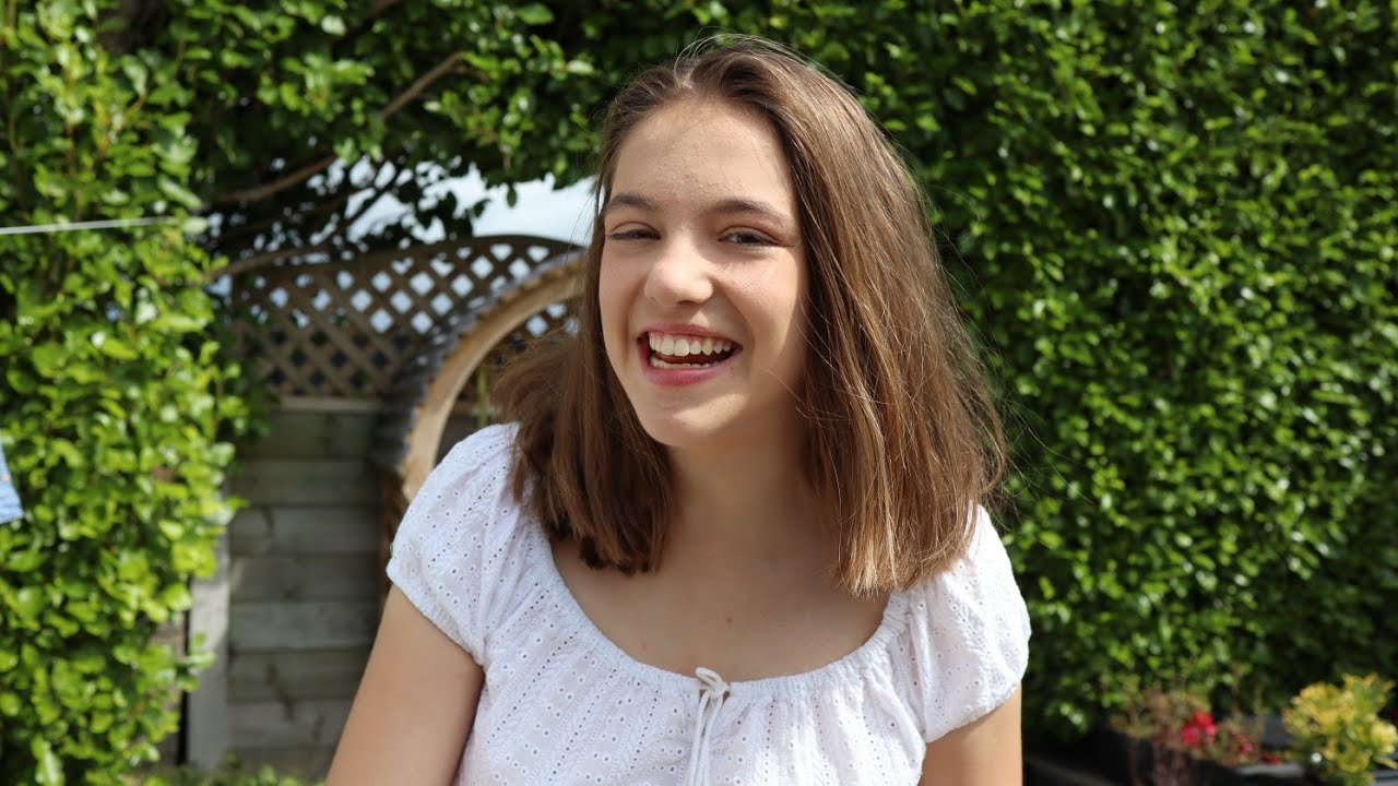 Busking setup equipment tutorial  by Allie Sherlock