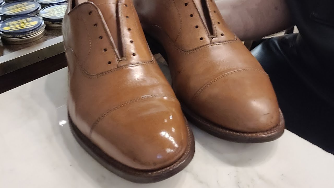 UNCUT Mirror shine showing all the work. Step by step how to mirror shine your shoes.