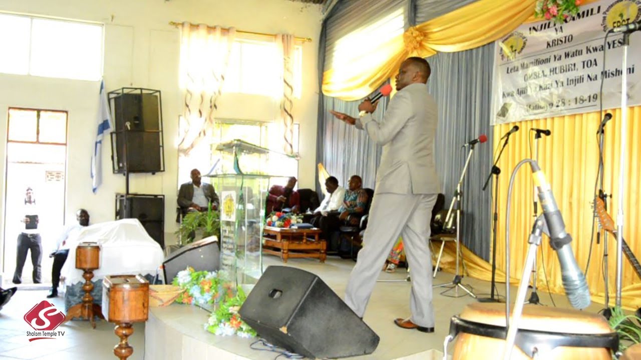 MWANZA: Mara ya kwanza Bishop Batenzi kumsikiza Pastor Six akihubiri, taswira ilikuwa hivi