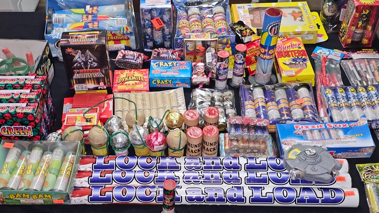 Запас фейерверков, часть 1 (Ведерко с подарками) Отдельное спасибо @GBPyro_920 за посылку с подар...