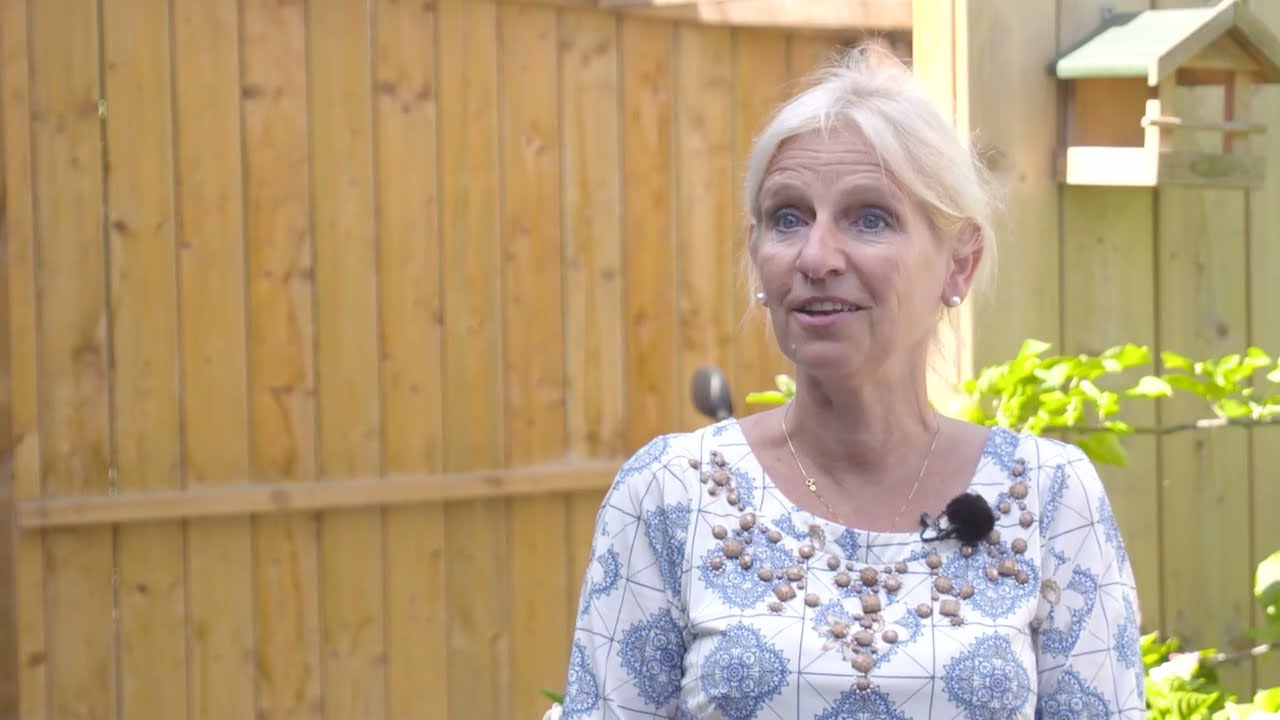 Iets terug doen item Doe Maar Duurzaam S16E30
