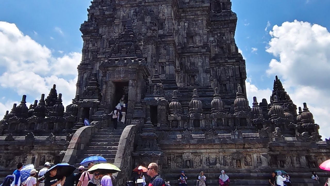1175 Part2. Saal Purana Mandir kisne dekha hai #indonesia 