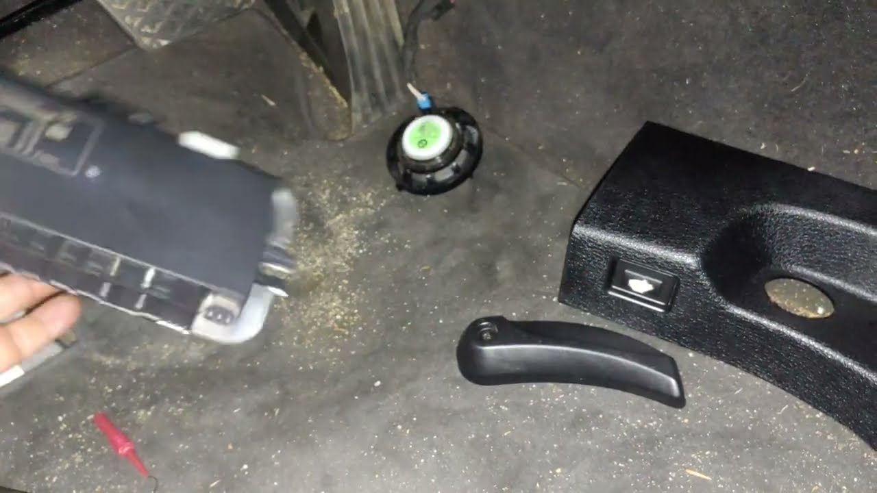 BMW F10 535i Как получить доступ к FRM (модулю пространства для ног) Диагностика застрявших стоп-...