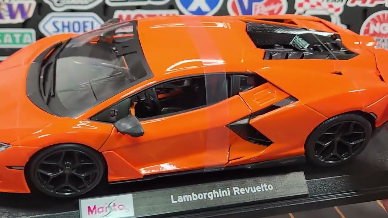 Unboxing: 2024 Maisto 1/18 Scale - Lamborghini Revuelto And 1978 Pontiac Firebird Trans Am