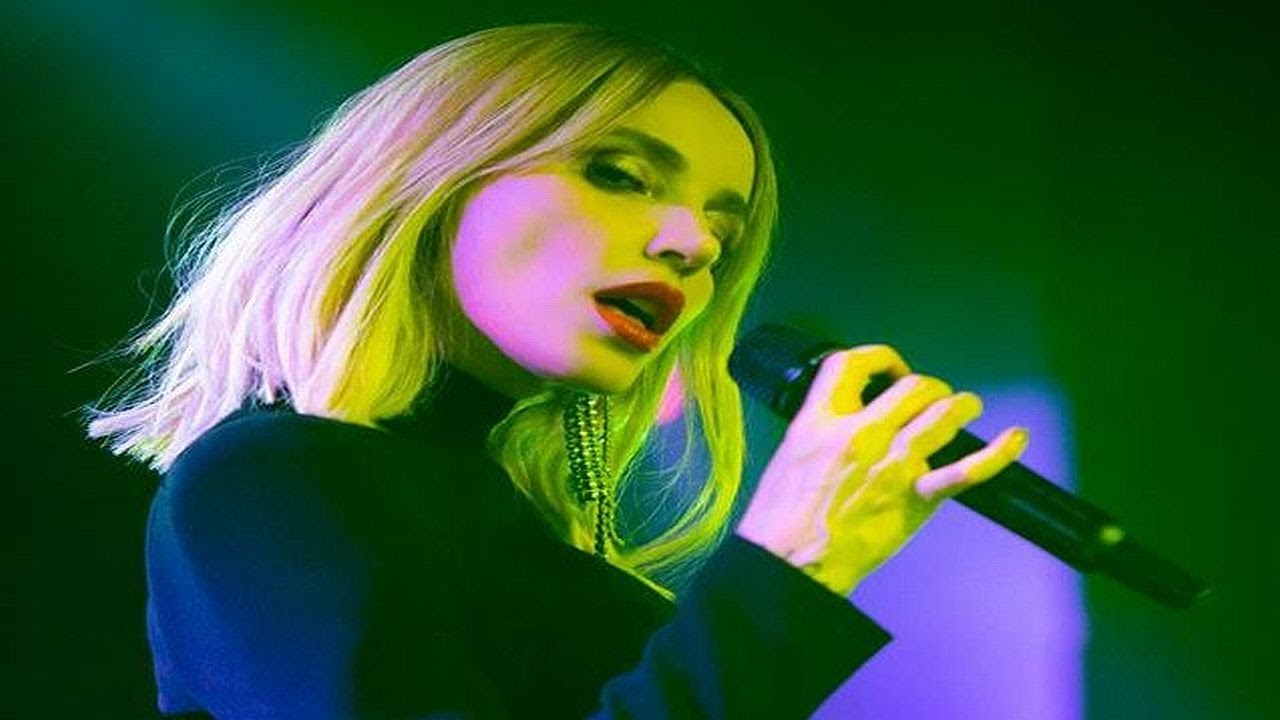 GÜLŞEN - Bu Gece (Konser/Canlı) @Antalya Jolly Joker