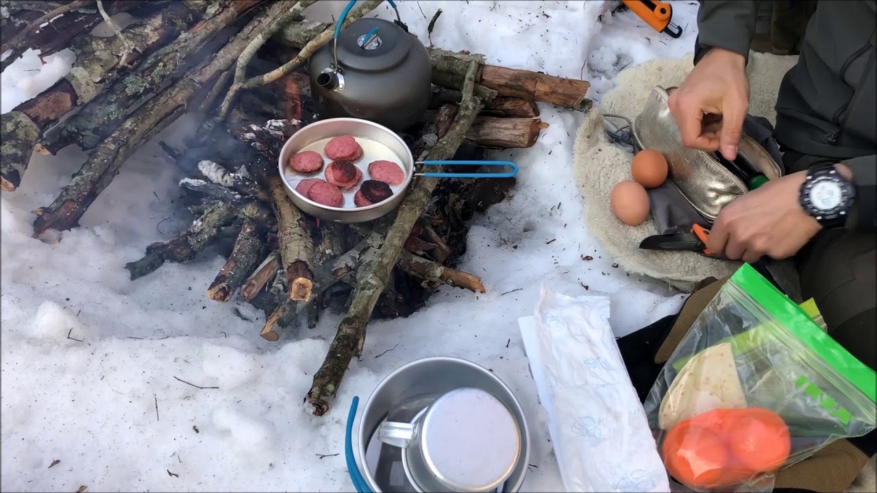 Зимна разходка, палене на огън, приготвяне на обяд