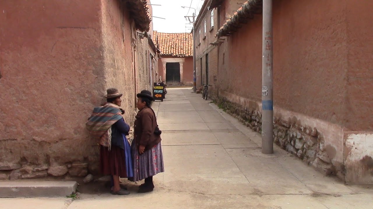 LAMPA Calles de un Pueblo Mágico. PERU 2025.