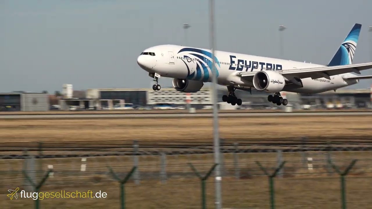 4K Bonusvideo: ✈️ Seltene Egyptair 🇪🇬 Boeing 777 in Berlin! ☀️