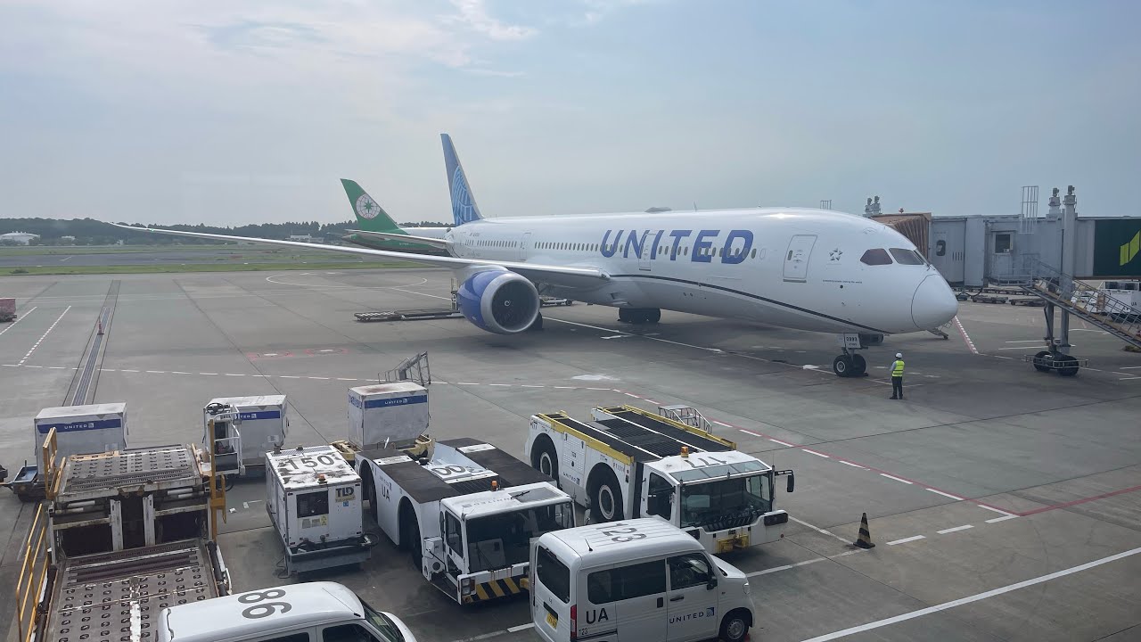 United Airlines Boeing 787-9 From Tokyo Narita to Denver