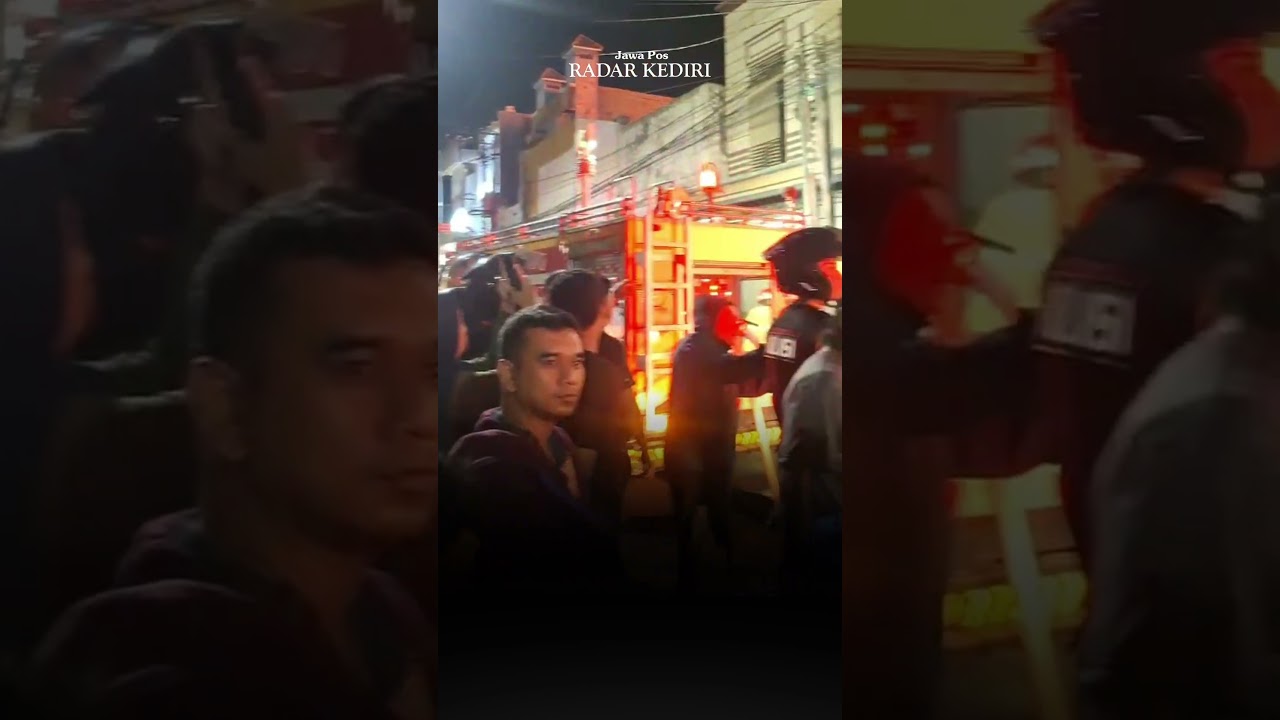 Kebakaran Toko Perabotan di Jalan Doho Kediri Gemparkan Warga