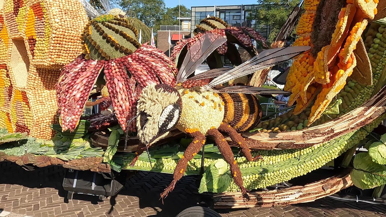 the treasure trove of Dutch fruit and vegetables, Tiel fruitcorso 2024