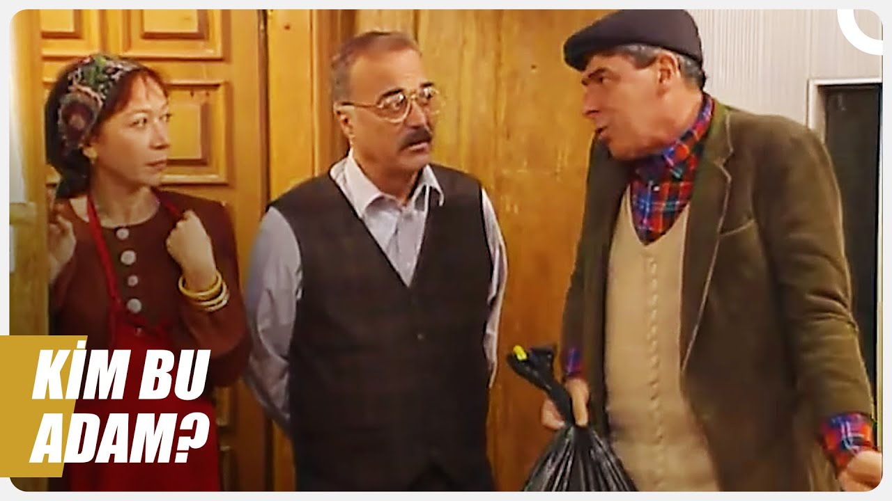 Sabri Bey, Dedikodu Yapma Peşinde! | Bizimkiler