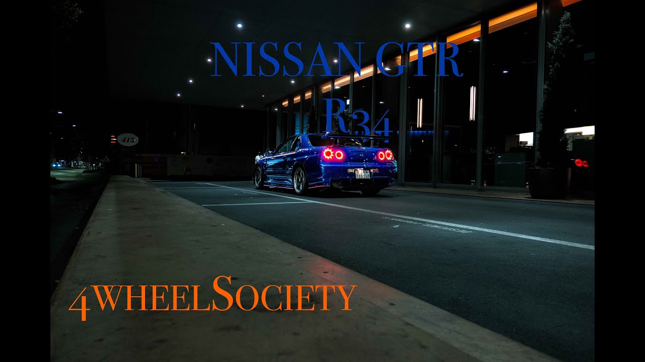 Nissan GTR R34 at night