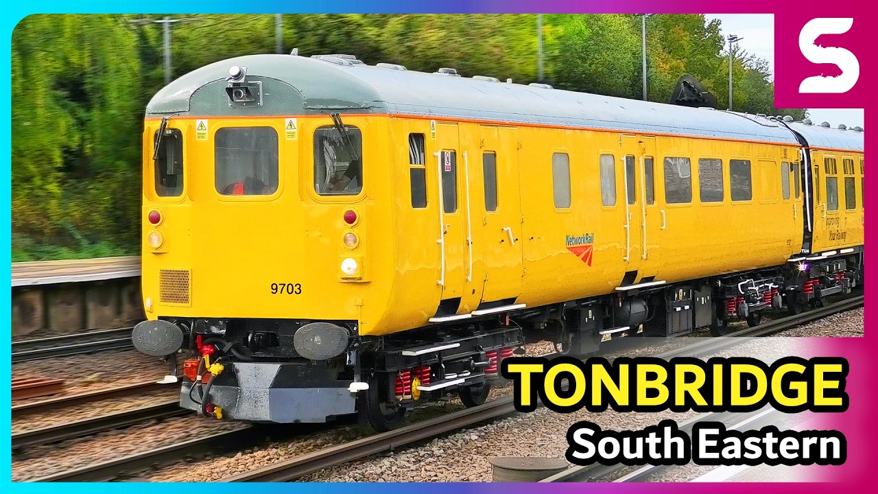 Trains at Tonbridge (SEML) 30/10/2025