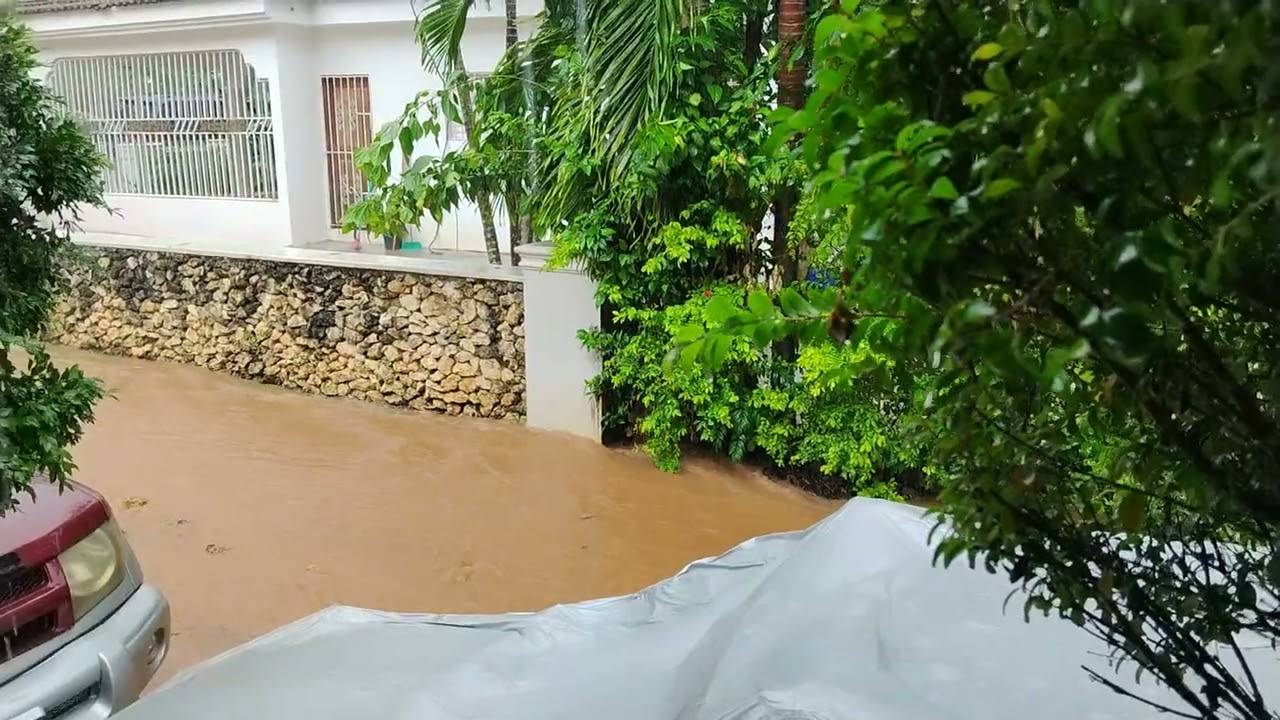 Lluvia cayendo en mi ciudad