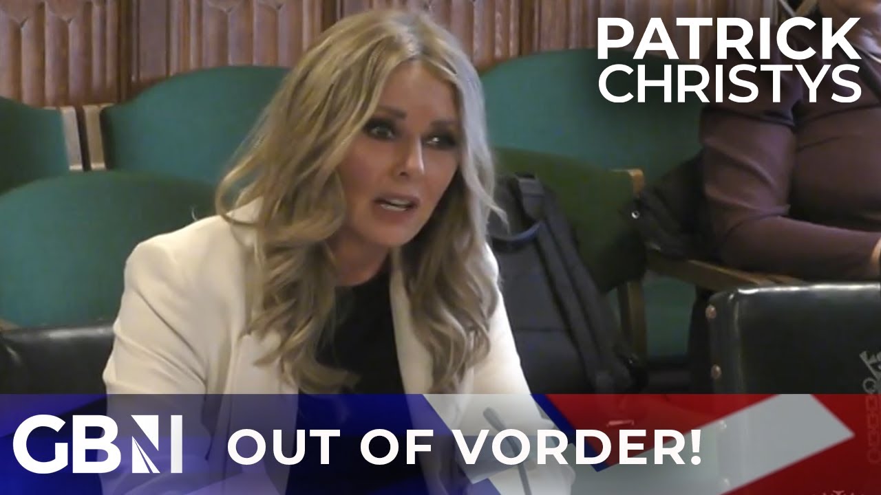 Carol Vorderman UNDER FIRE with RAF after anti-Government rants | Graham Laurie