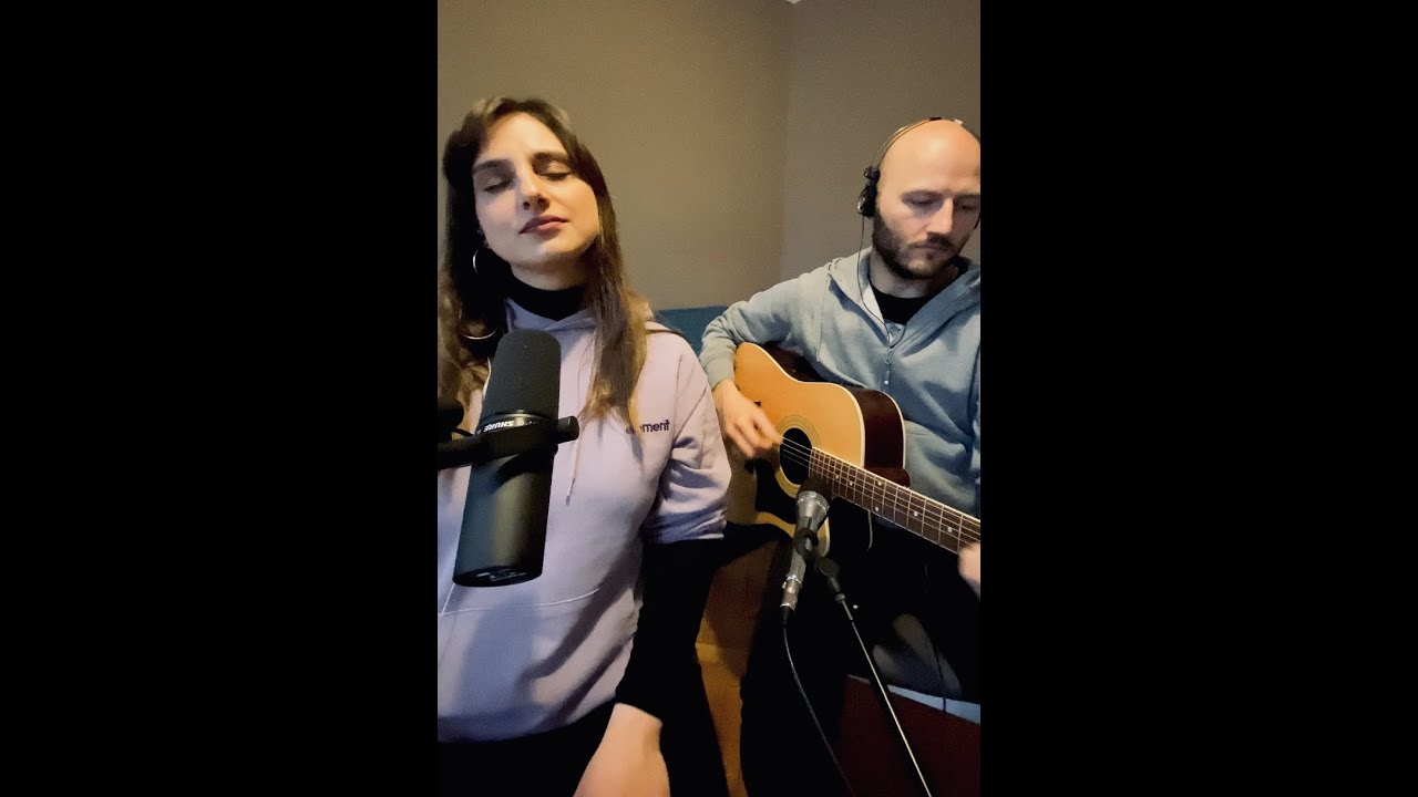 Ania Grzelak, Maciej Olesiński - Is This Love (acoustic cover)/ Whitesnake