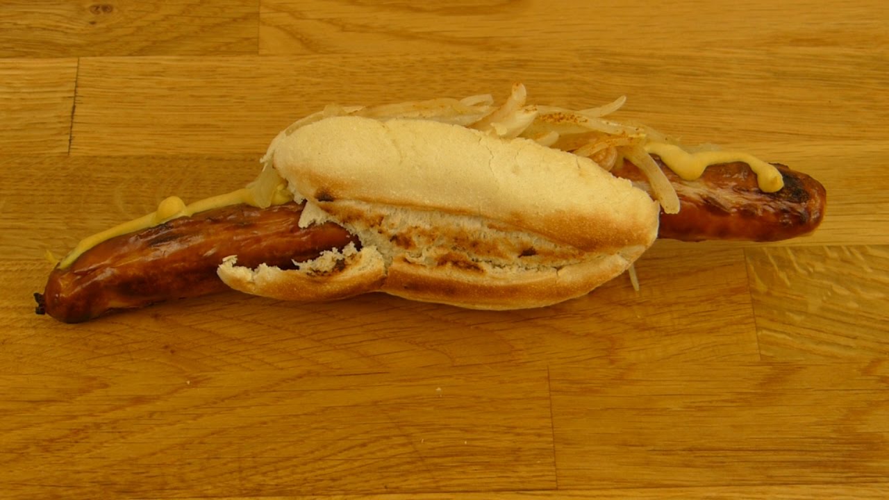 WurstBar Berlin - Rostbratwurst Im Brötchen (Bread Roll)