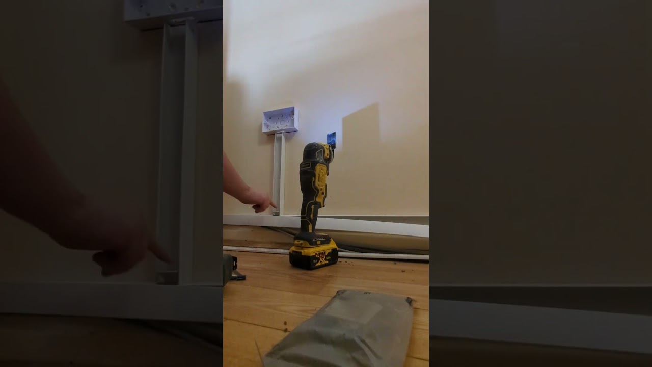 How to install Surface Mounted Double Socket with Trunking #electrician #sparky #electrical