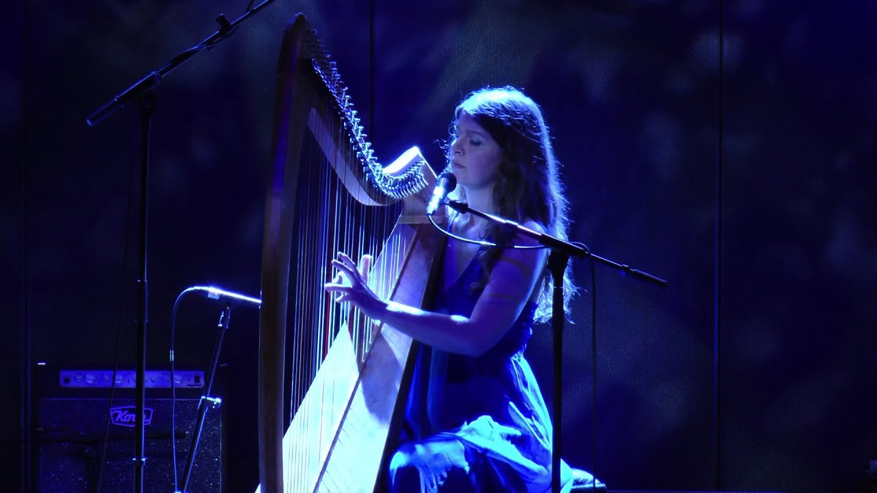 Fly before you fall - harp & voice by Aurelia