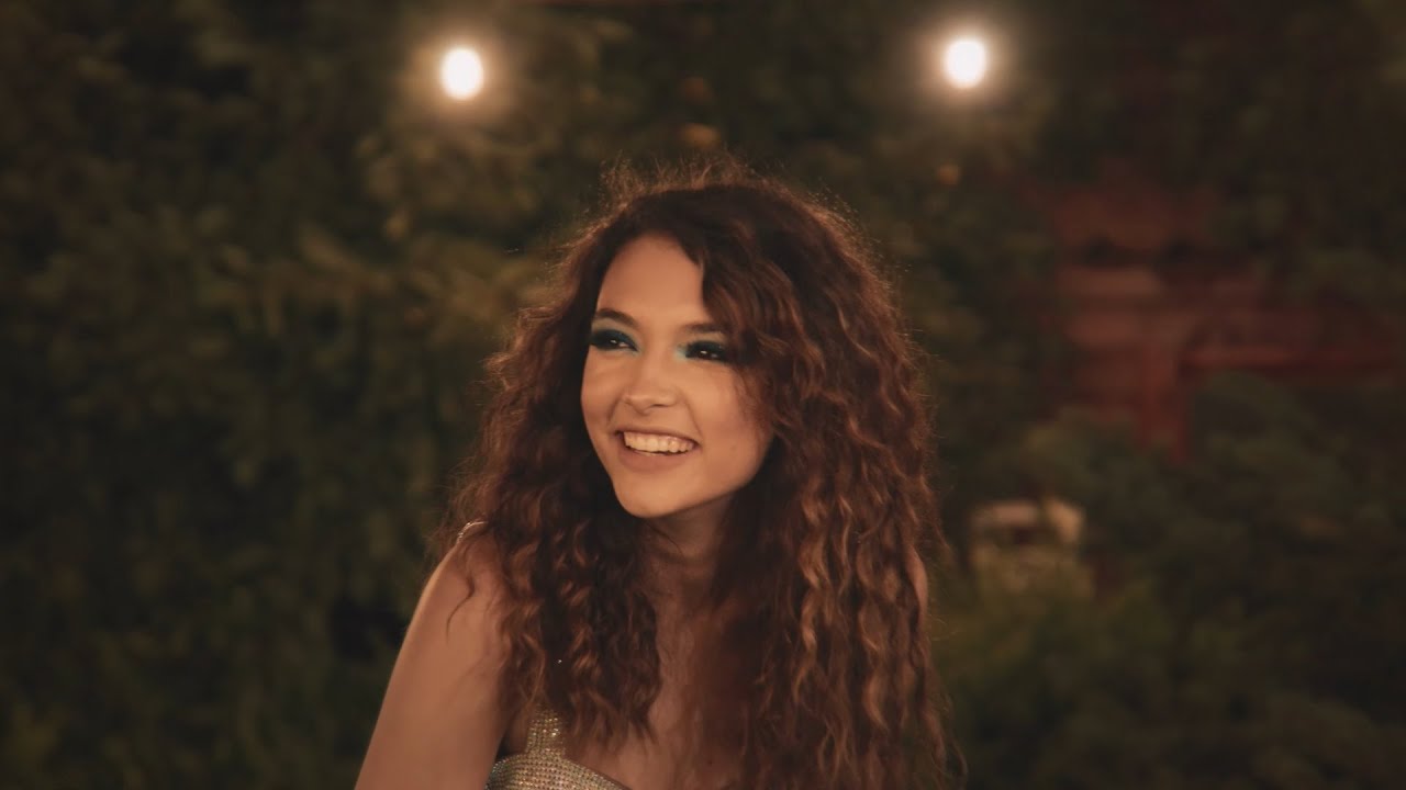 Daria Comănescu & Paul Ilea- Broken Side
