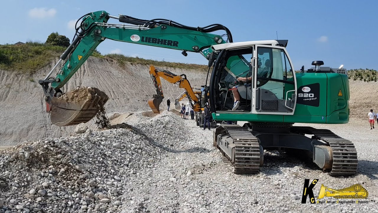 Liebherr 920 Compact Excavator Test Drive in a Gravel Pit