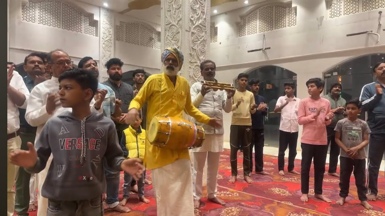 Shri Yugal Sarkar live Darshan Ashoknagar  is live