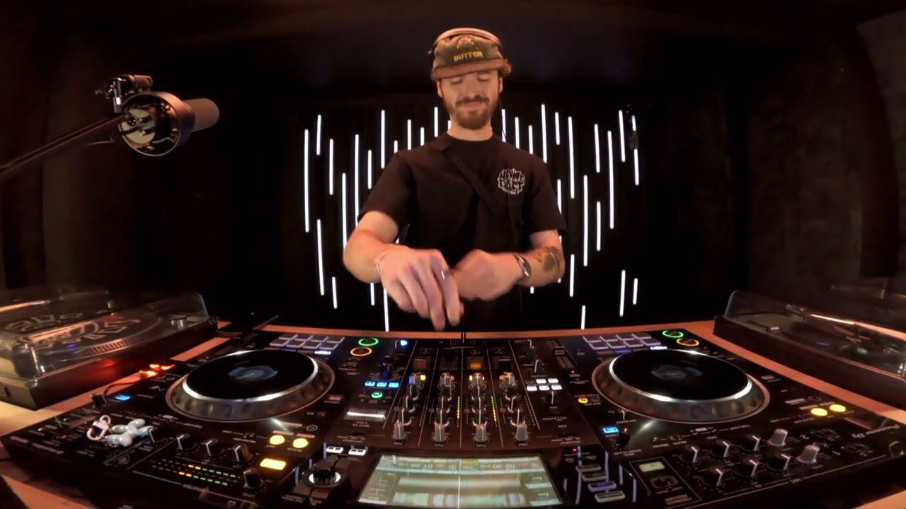 SELEKY SHOW w⁄ Krash + DJ AIRMAX – 2026-01-14 – Mesh Radio