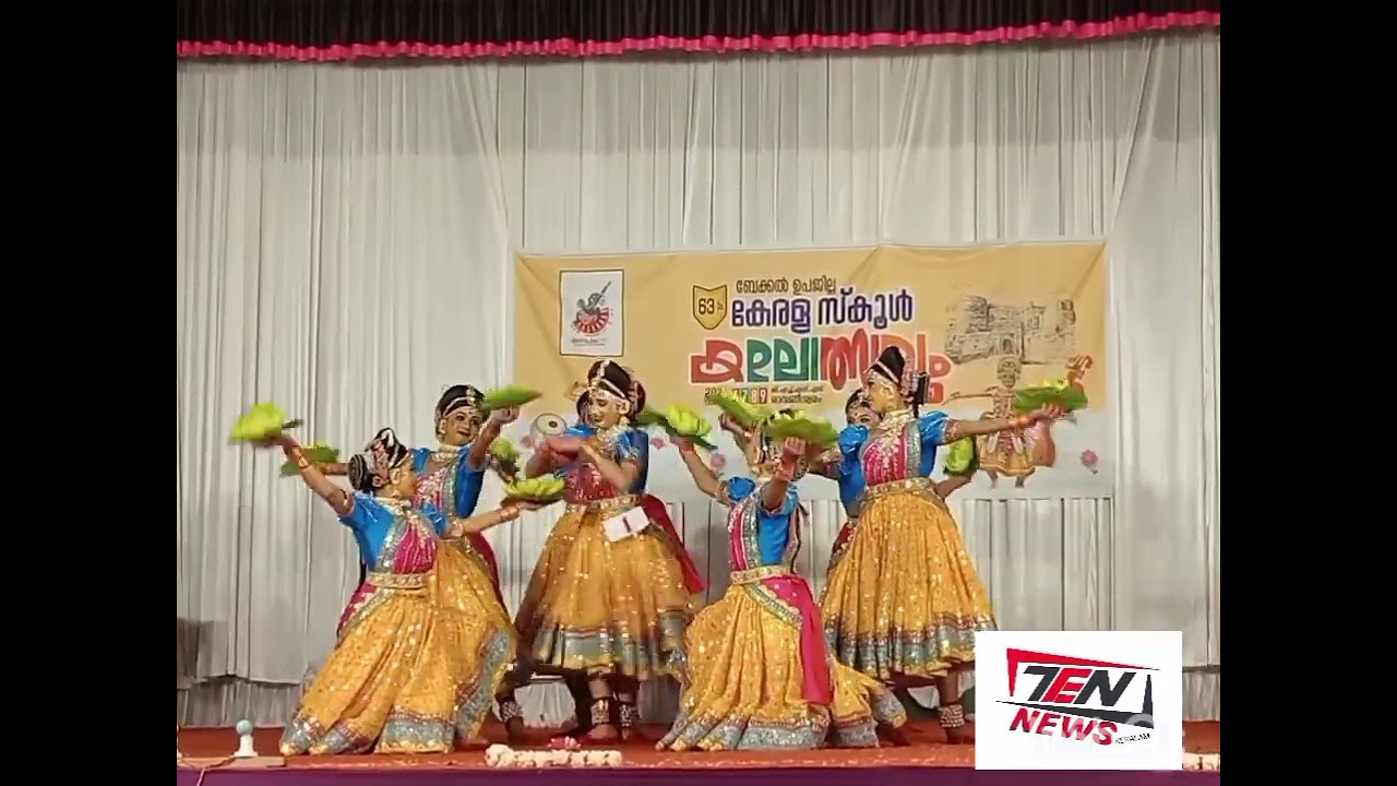 # സംഘനൃത്തം: കണ്ണന്റെ രാധമാരുടെ കോരിത്തരിപ്പിക്കുന്ന സുന്ദര നൃത്തം👌❤️🩵💜💜💚