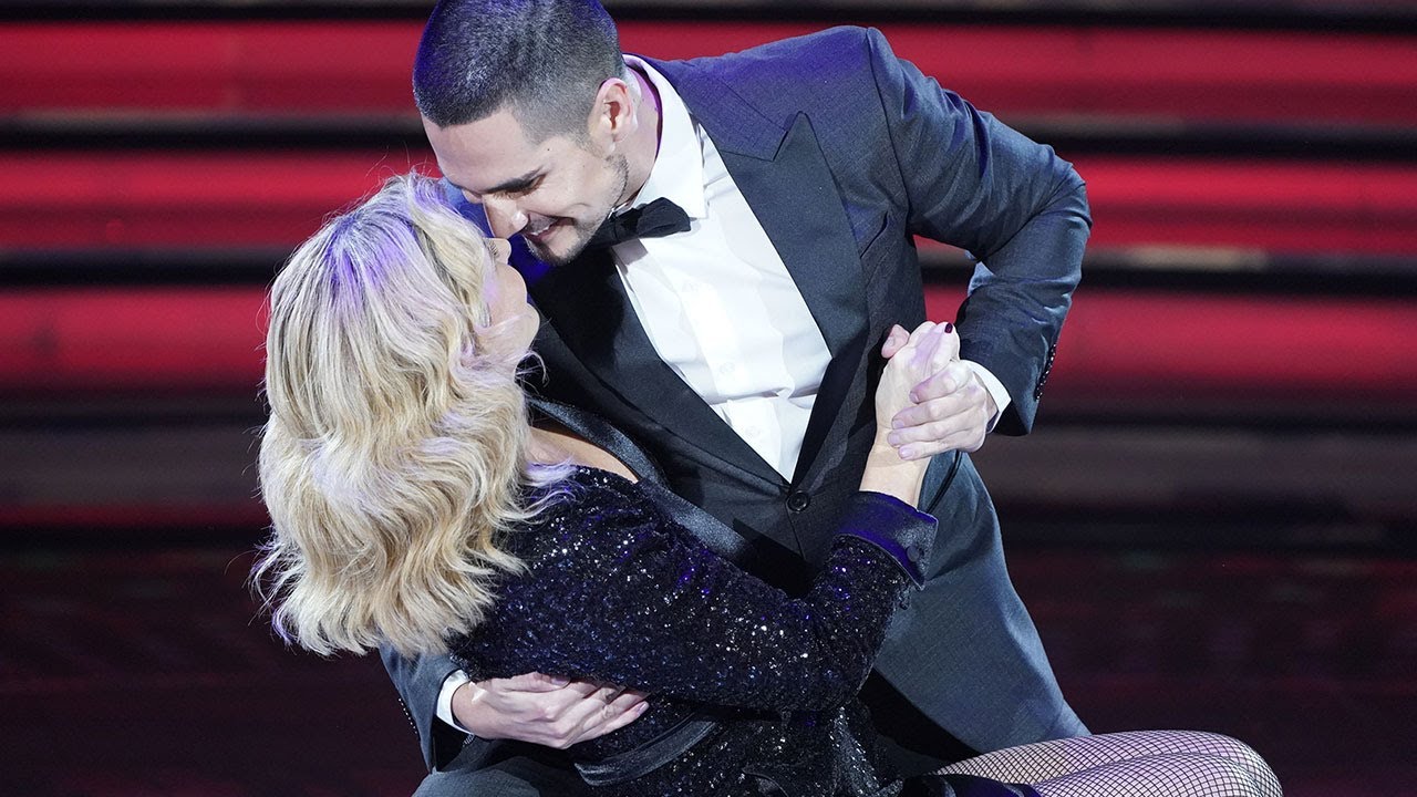 D&eacute;bora Plager sorprendi&oacute; a todos con sus pasos de tango elegidos para ganar el duelo
