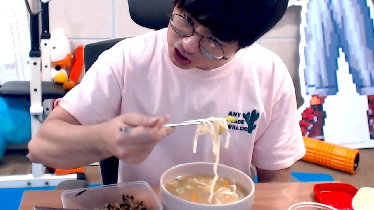 [케인] 칼국수 & 보리밥 먹방