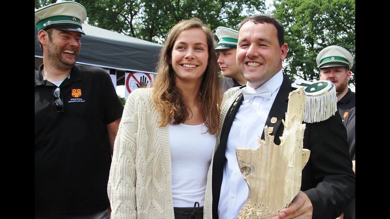 Major Simon Köcher ist neuer Schützenkönig in Holsterhausen-Dorf