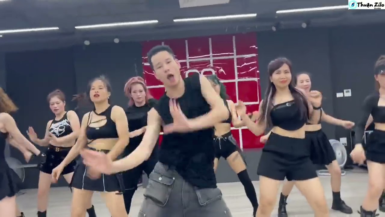 ON THE FLOOR choreo Thuận zilo