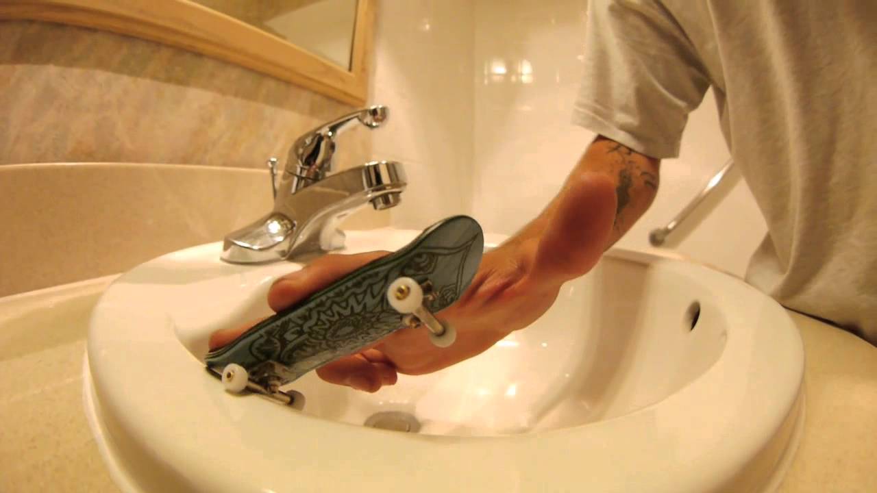 Hotel Mini with Elias Assmuth