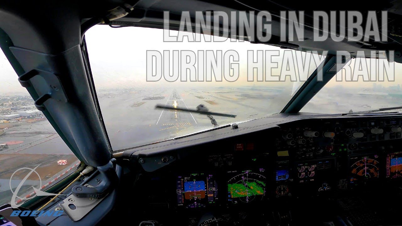 4K -Landing in Dubai in heavy rain (DXB/OMDB)