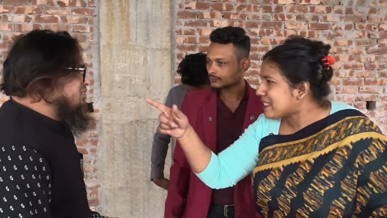 সৎ ছেলের কাছ থেকে জোর করে দলিলে সই নিয়ে বাড়ি থেকে লাথি দিয়ে তাড়িয়ে দিল সৎ মা সৎ ভাই বোন