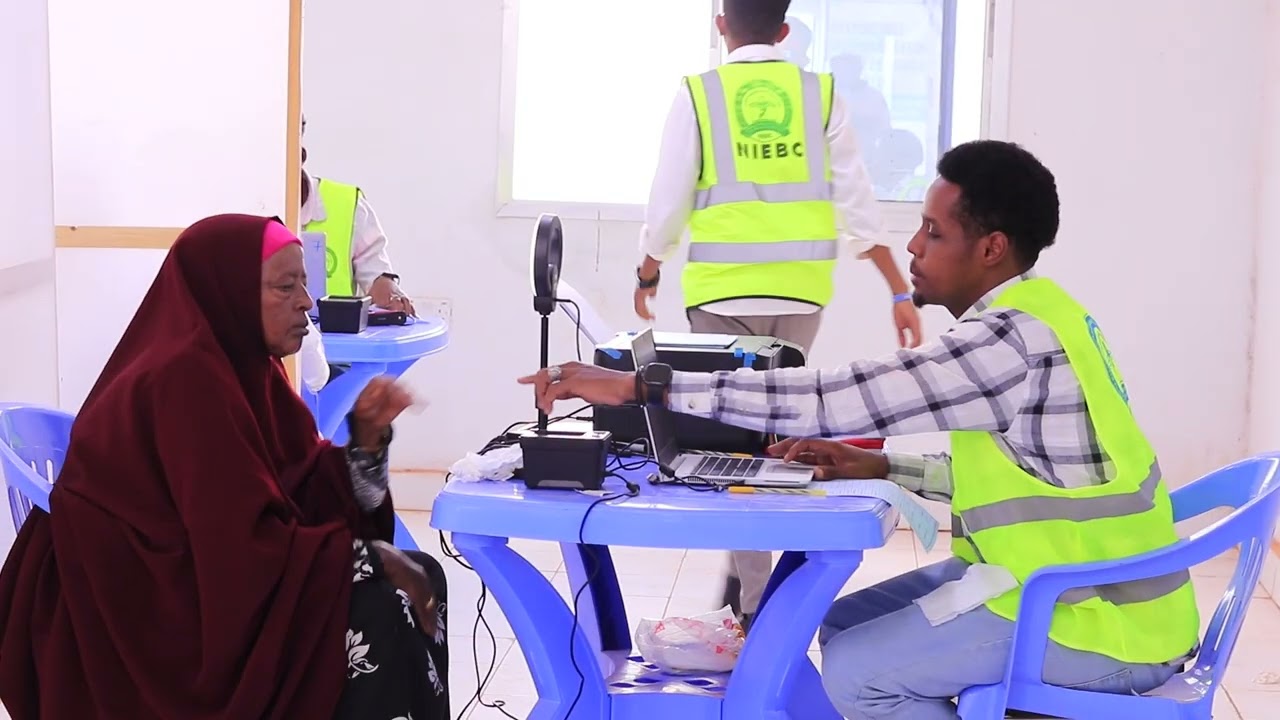 Guddiga Madaxa Bannaan ee Doorashooyinka Qaranka oo ka daah-furay degmada Matabaan..