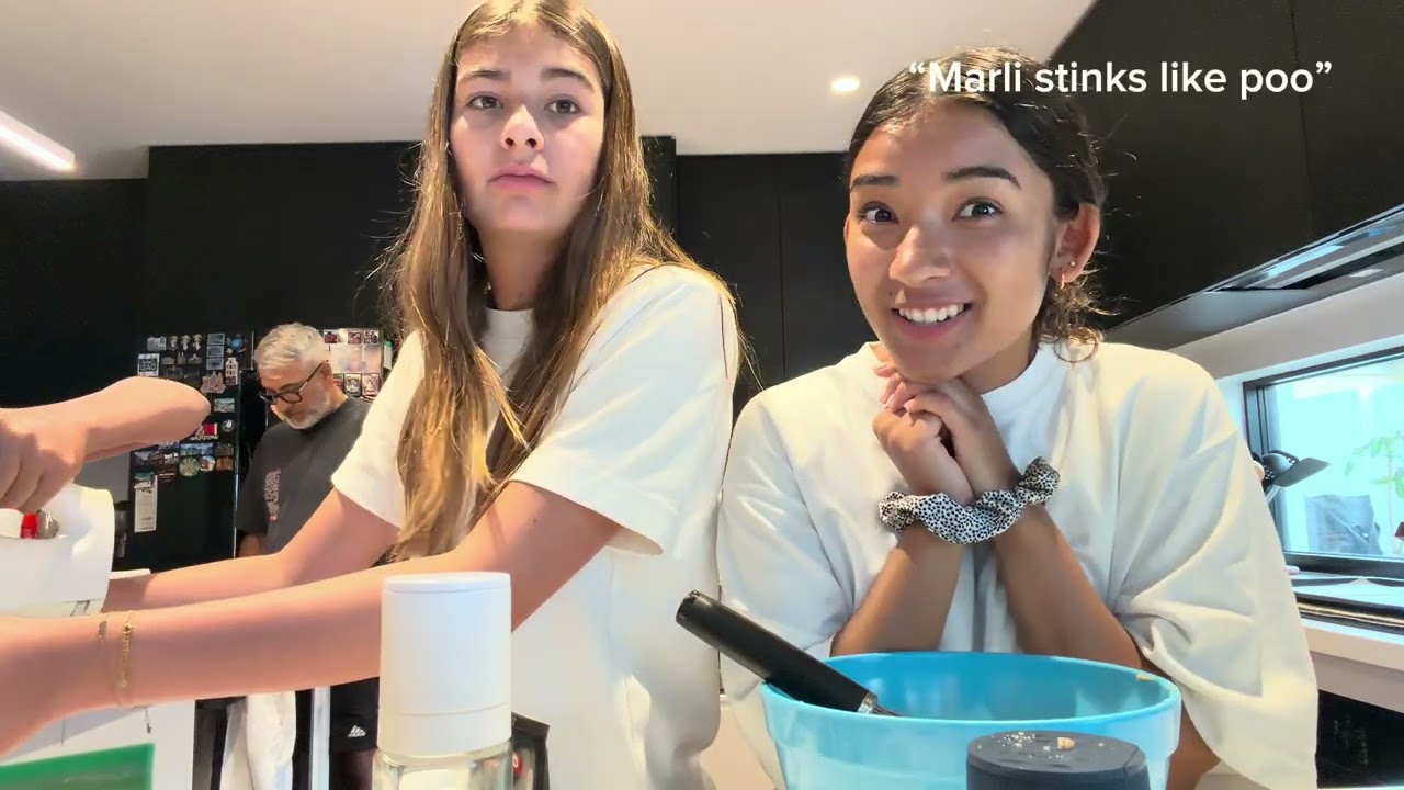 Blind, Deaf, Mute Challenge with no arms! Jaylee and Delaja edition