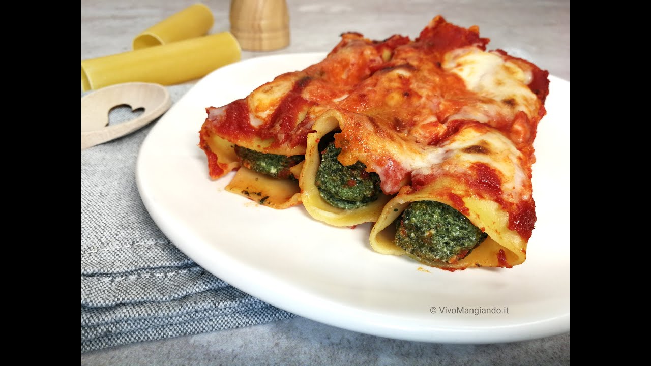 Cannelloni ricotta e spinaci al sugo