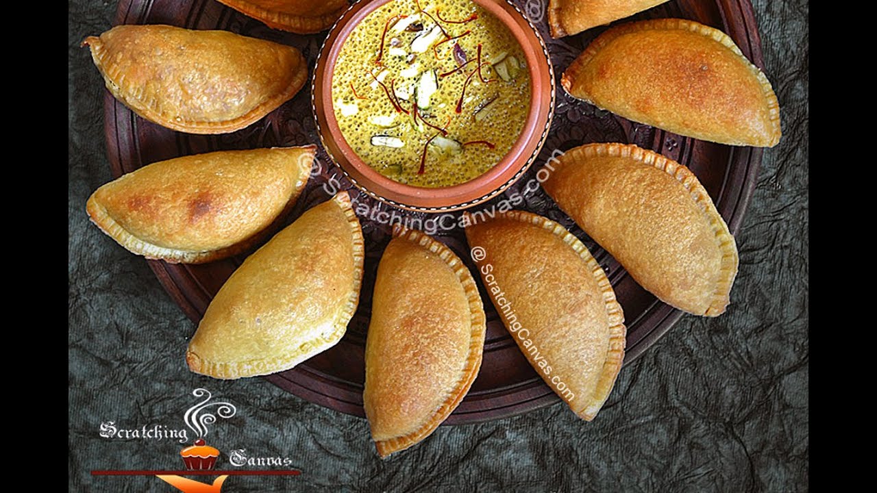 Baked Moong Dal Gujiya | Moong Dal Karanji | Baked Indian Sweet Empanadas