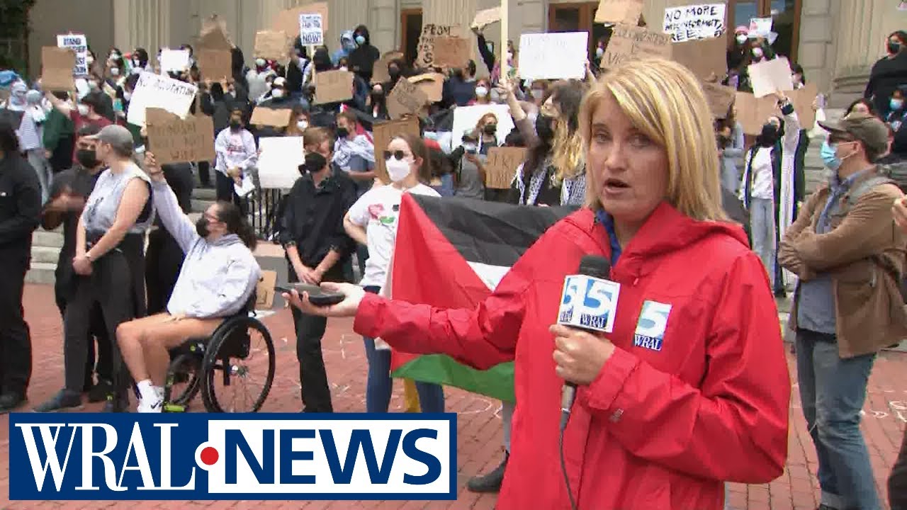 Pro-Palestine & Pro-Israel Protest Growing at UNC; 1K people in attendance